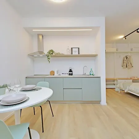 Charm San Giovanni 아파트 로마